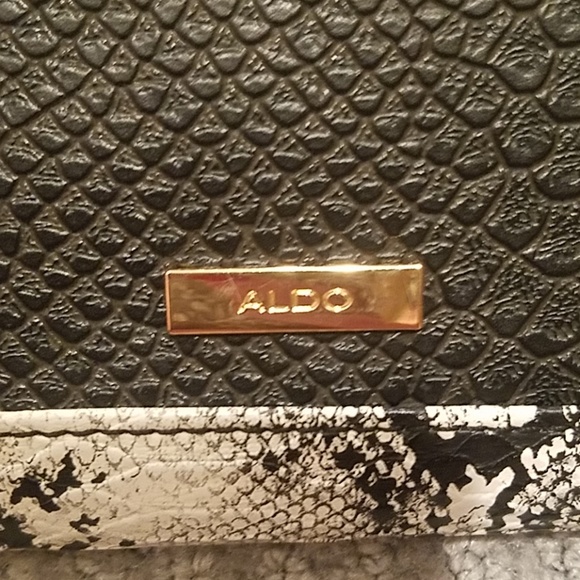 BNWT ALDO Black and White snake skin clutch - Picture 2 of 5